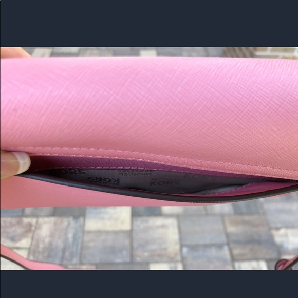 Michael Kors Jet Set Medium Pouchtte Crossbody - Picture 8 of 8